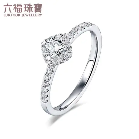 六福珠宝群镶钻石戒指爱很美系列18K金婚戒求婚钻戒定价LB29333A图片